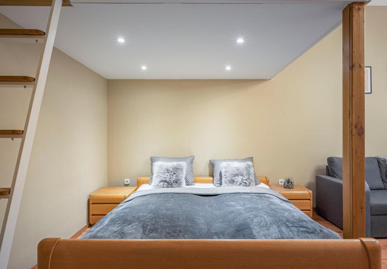 Corvin City Apartment By Nw Budapest Esterno foto